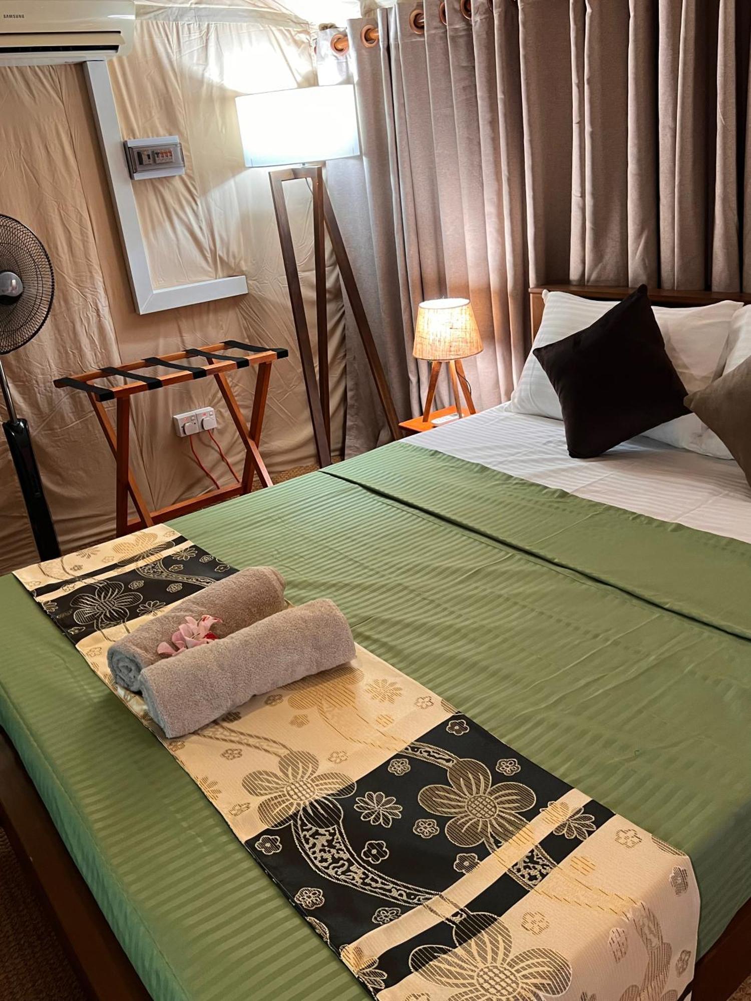At One - Glamping Hotel Rekawa Exterior photo