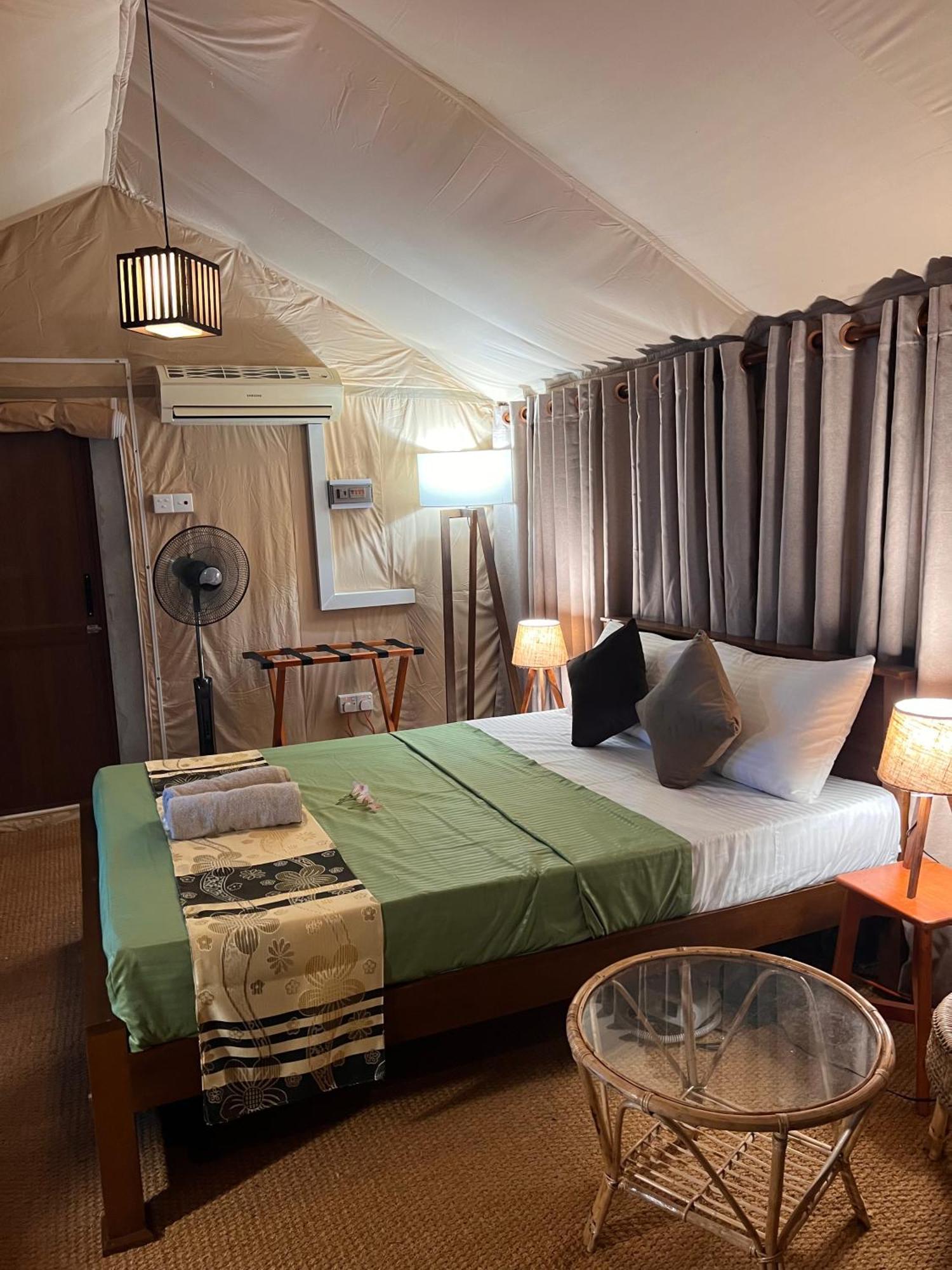 At One - Glamping Hotel Rekawa Exterior photo