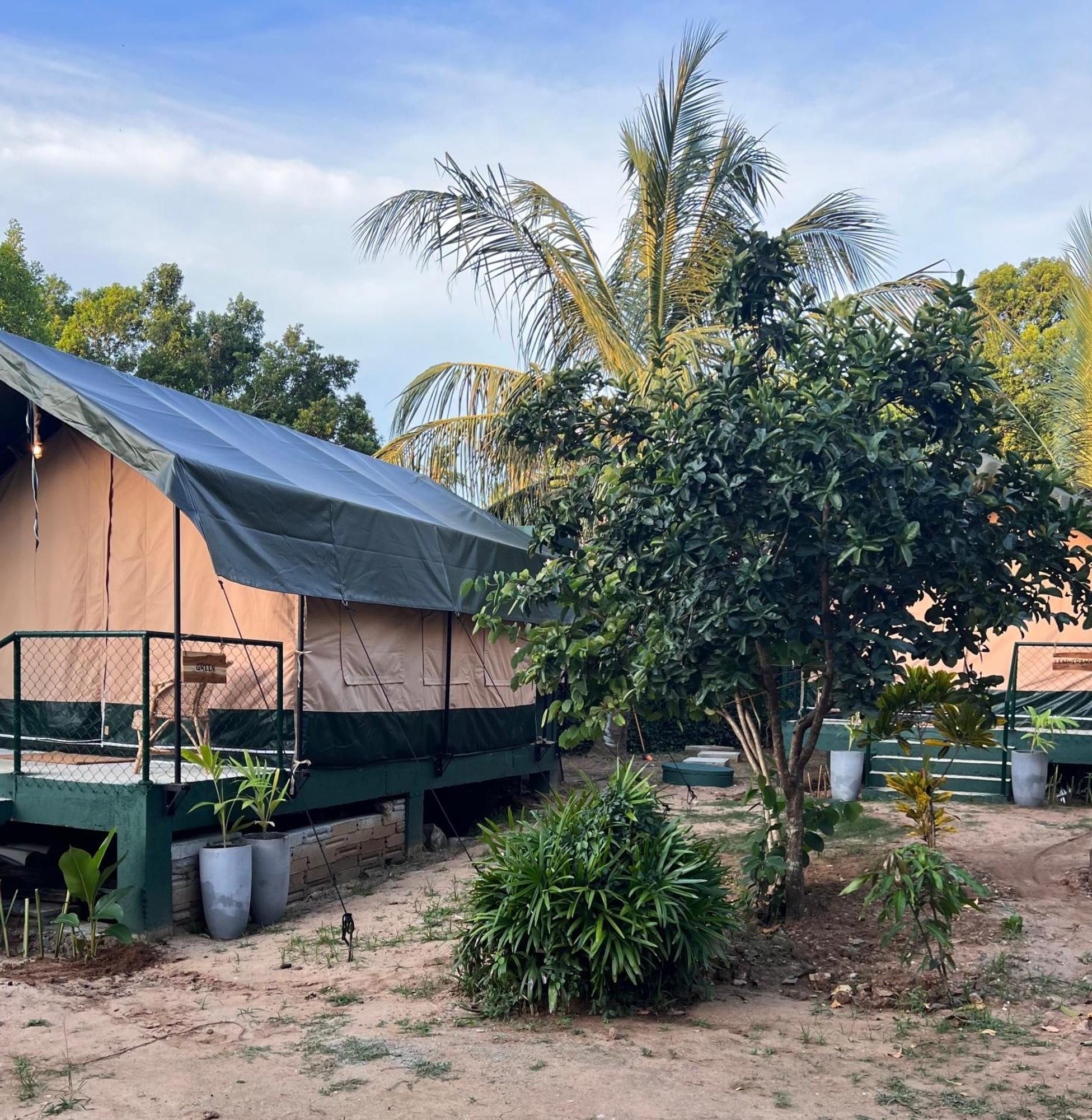 At One - Glamping Hotel Rekawa Exterior photo