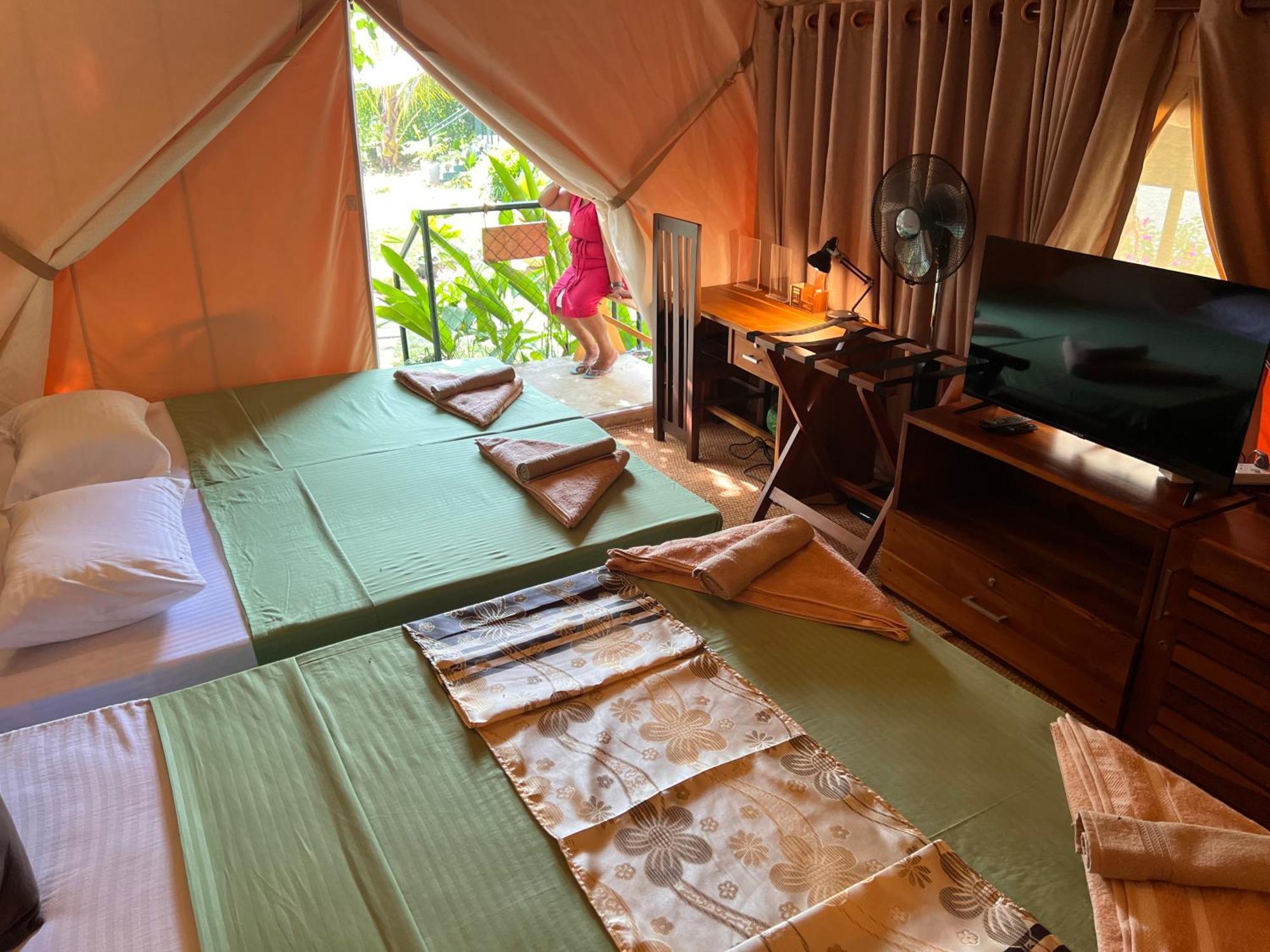 At One - Glamping Hotel Rekawa Exterior photo